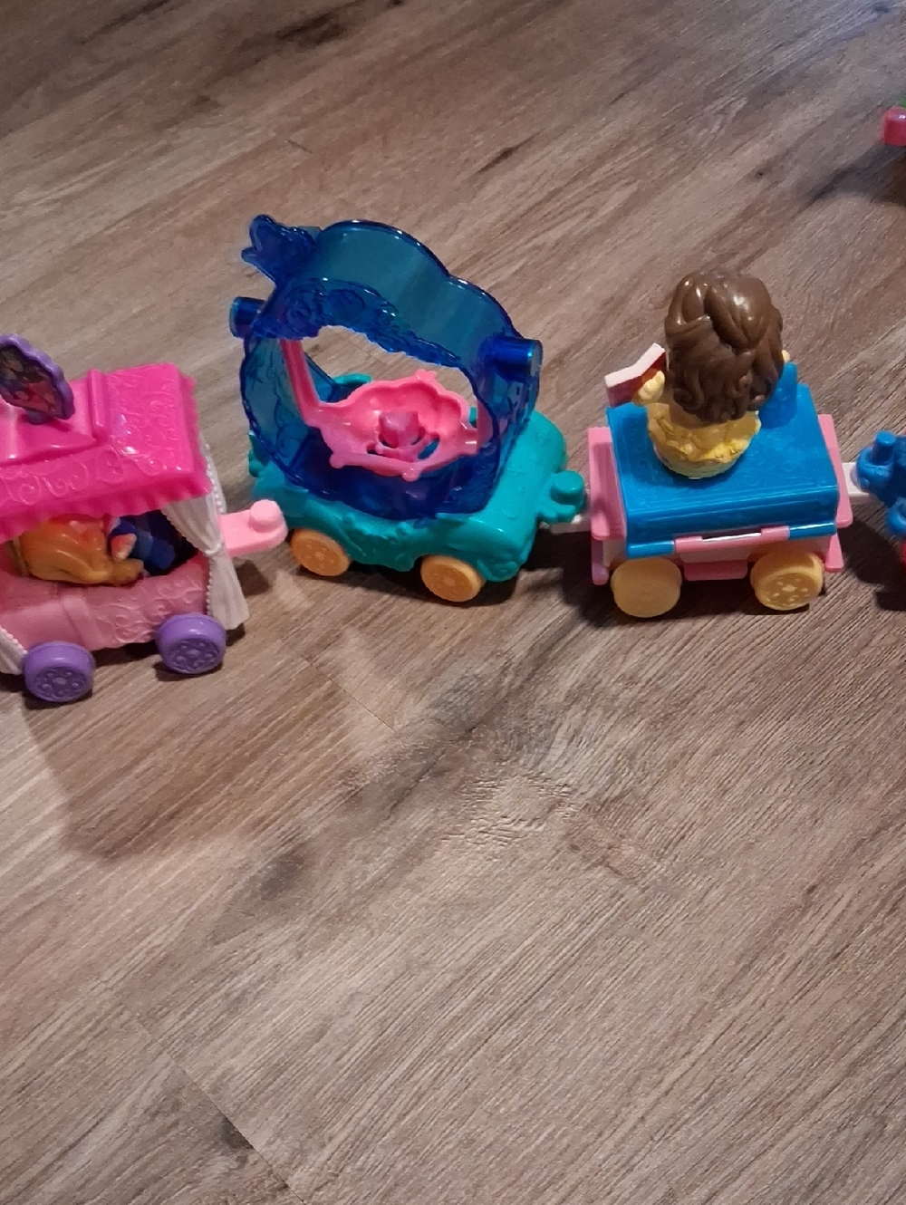 Fisher Price Disney Princess Train - Picture 12 of 14